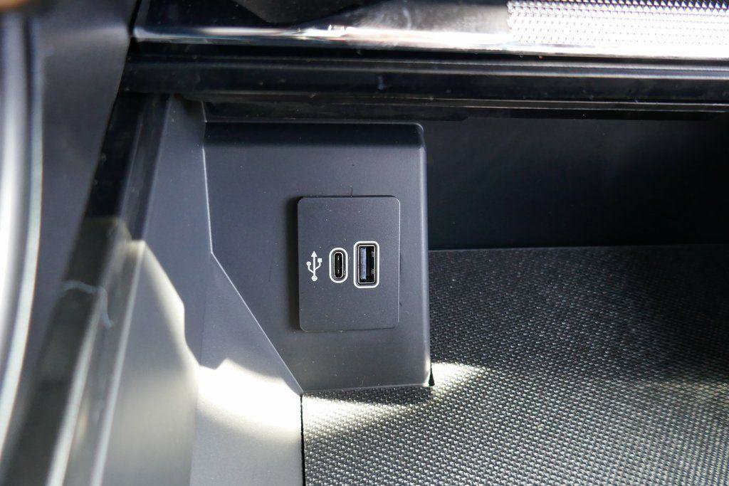 New 2025 Ford F150 Lariat w/ Equipment Group 501A Mid image 27