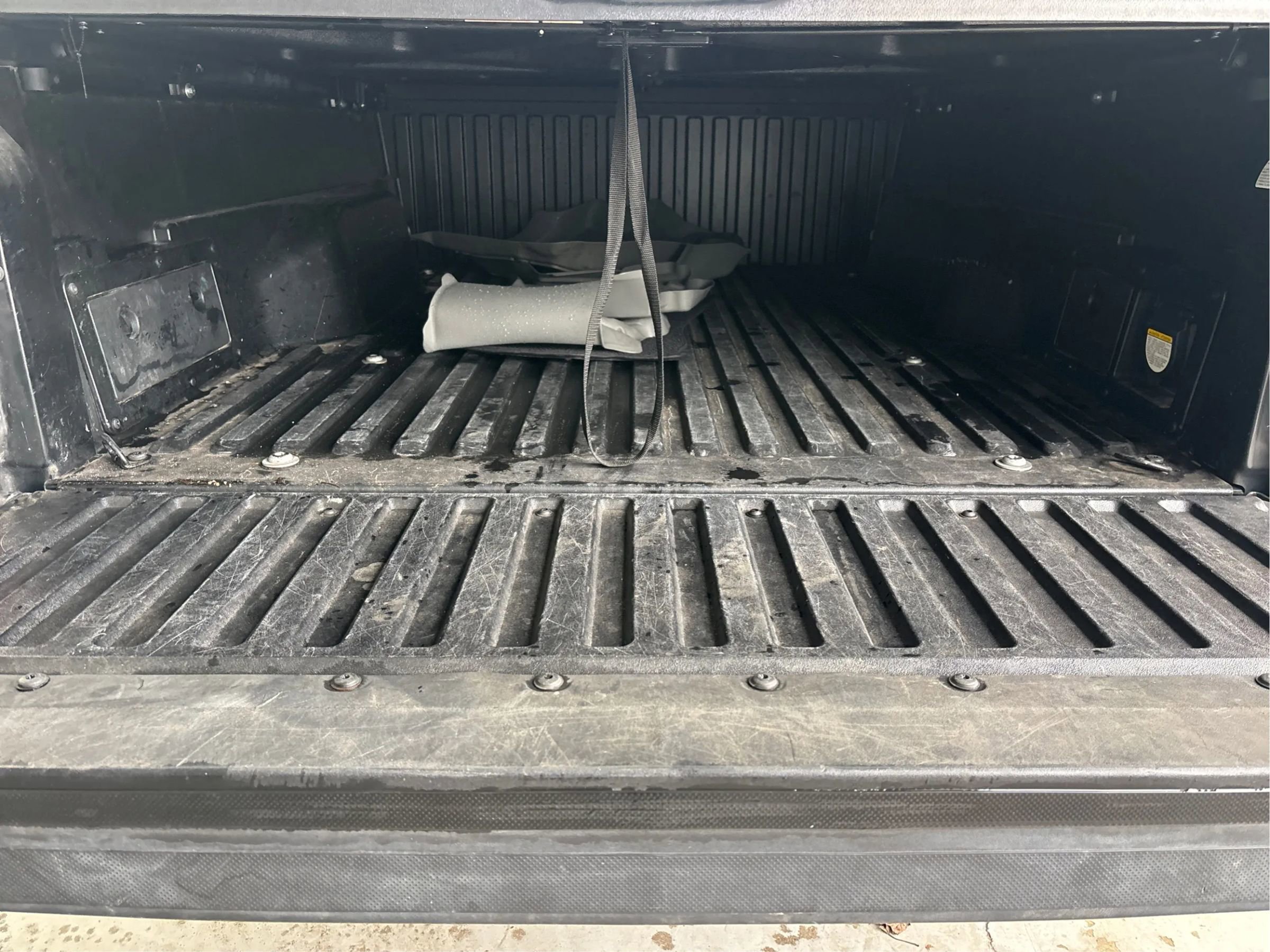 Used 2017 Toyota Tacoma TRD Off-Road w/ Tow Package image 16