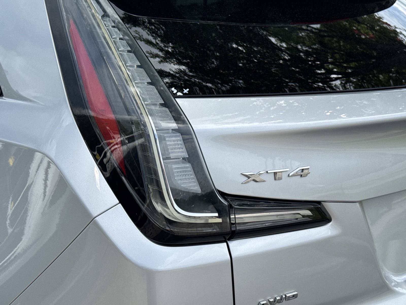 Used 2022 Cadillac XT4 Sport w/ Enhanced Visibility Package AWD/4WD image 11