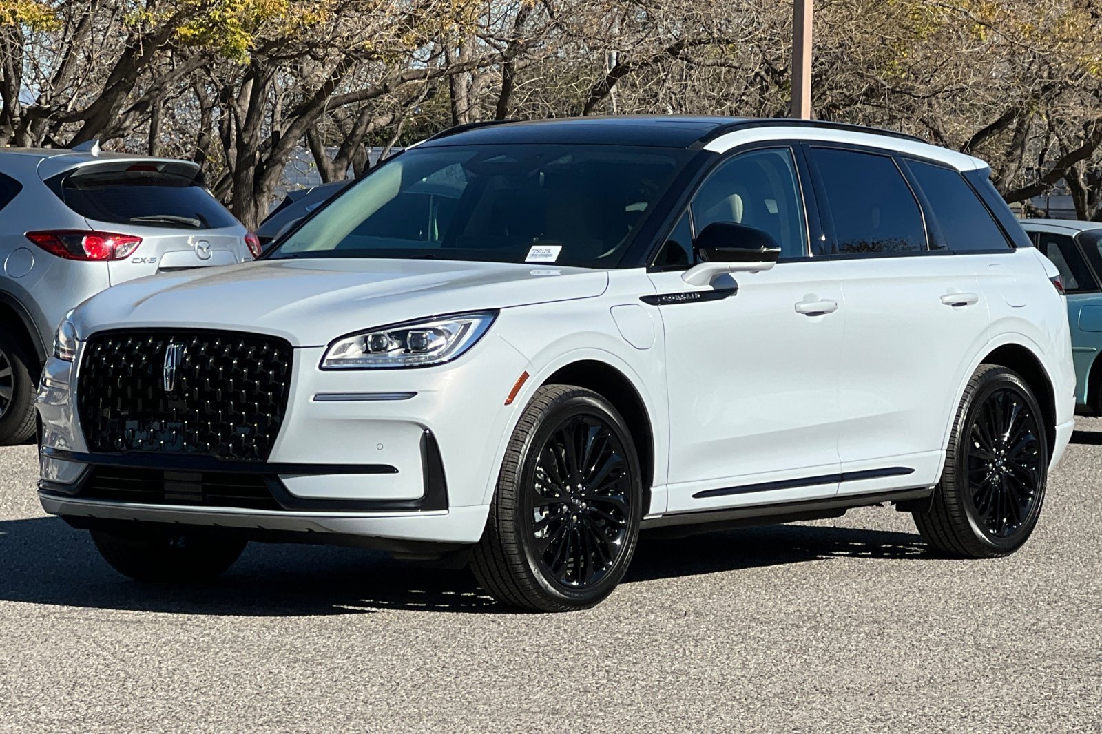 Used 2025 Lincoln Corsair Grand Touring w/ Equipment Group 301A image 8