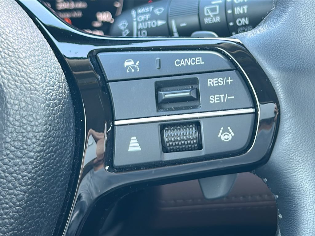 Used 2024 Honda Pilot Elite image 25