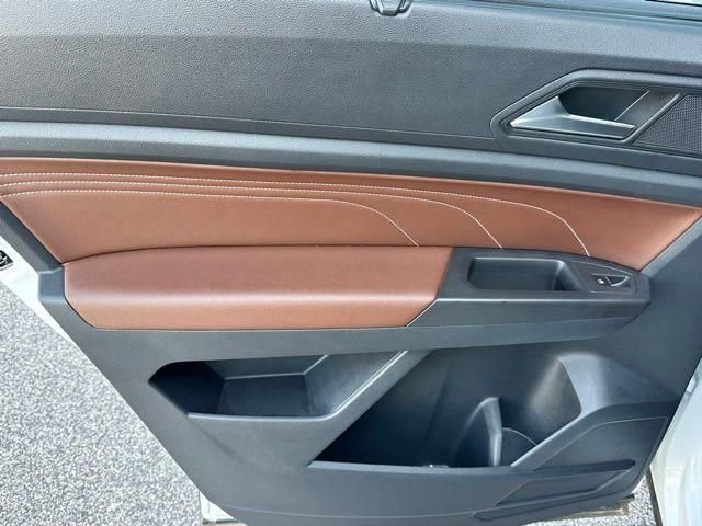 Used 2022 Volkswagen Atlas SE w/ Panoramic Sunroof Package image 21