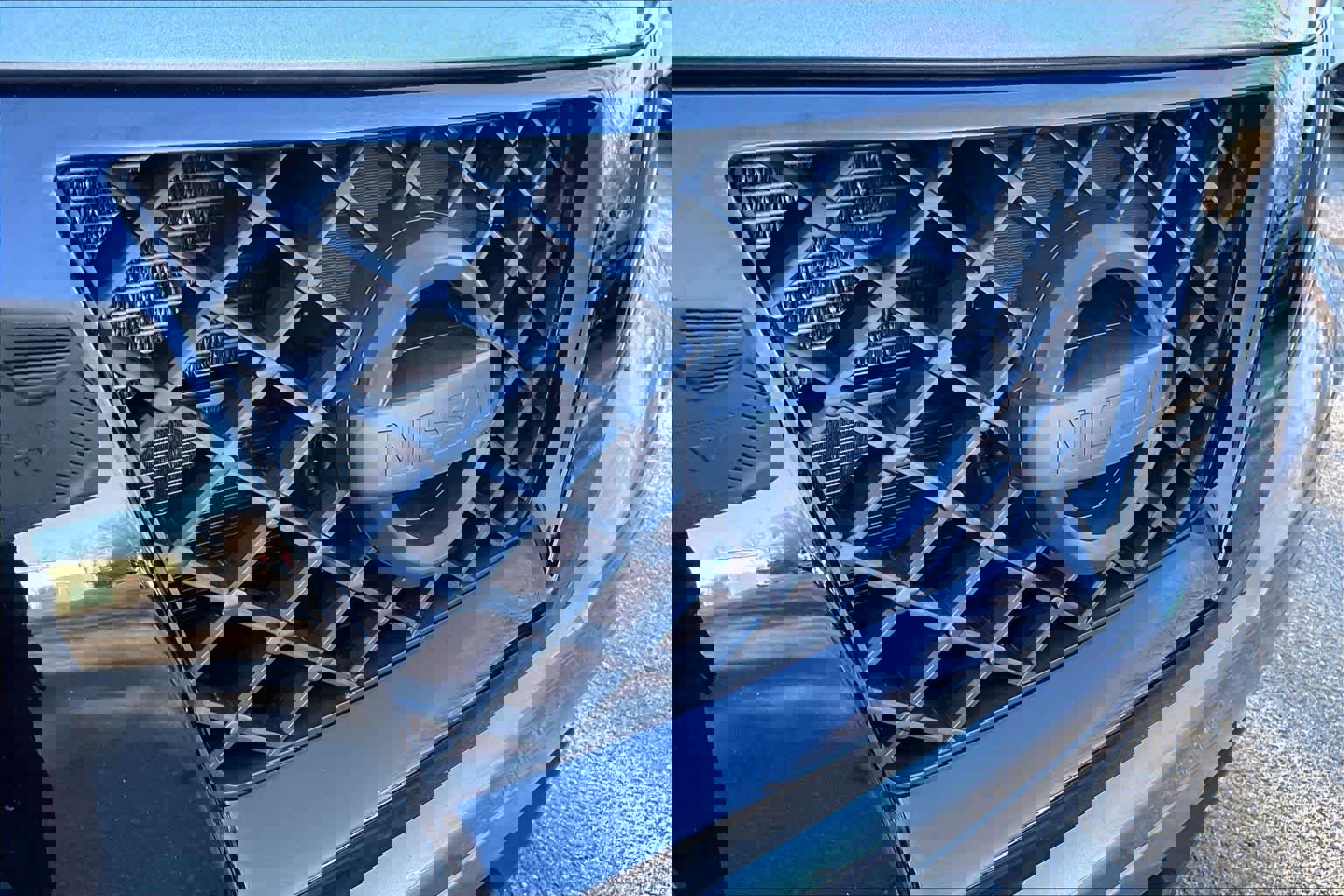 Used 2021 Nissan Frontier SV w/ Midnight Edition Floor Mats AWD/4WD image 28