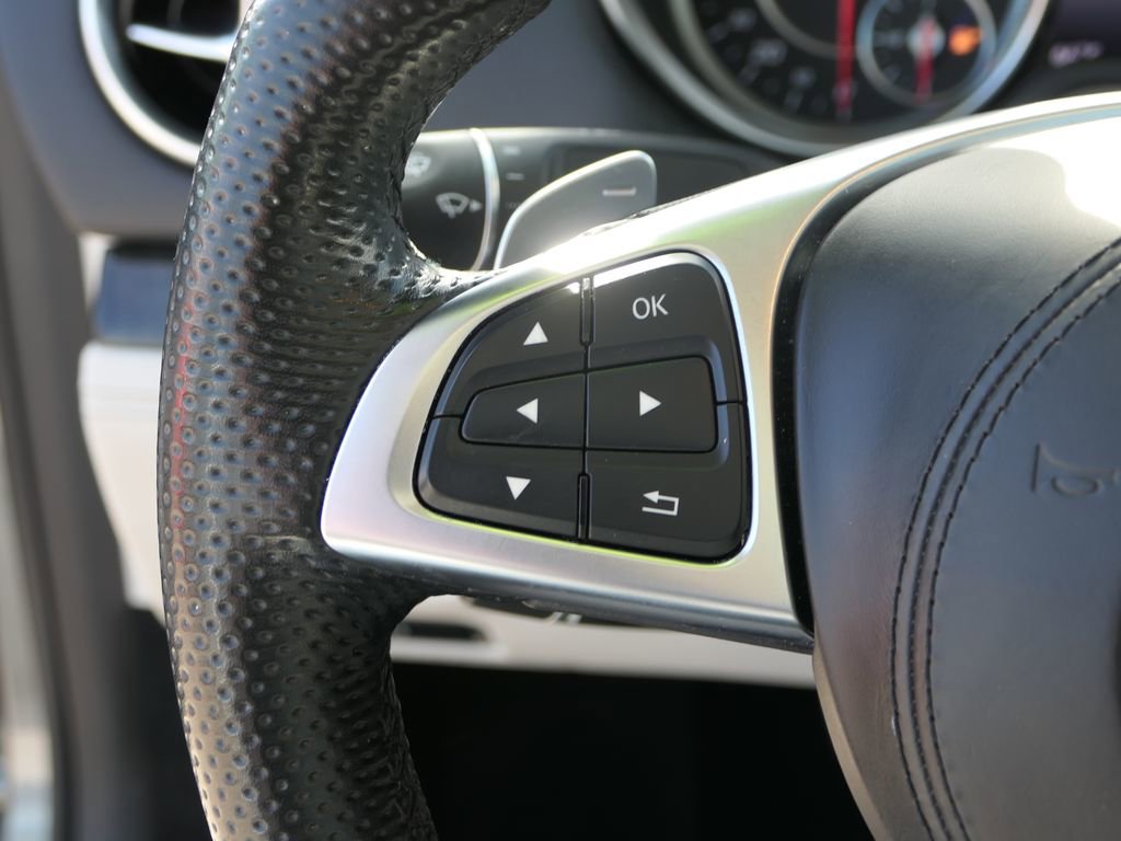 Used 2019 Mercedes-Benz SL 550 image 15