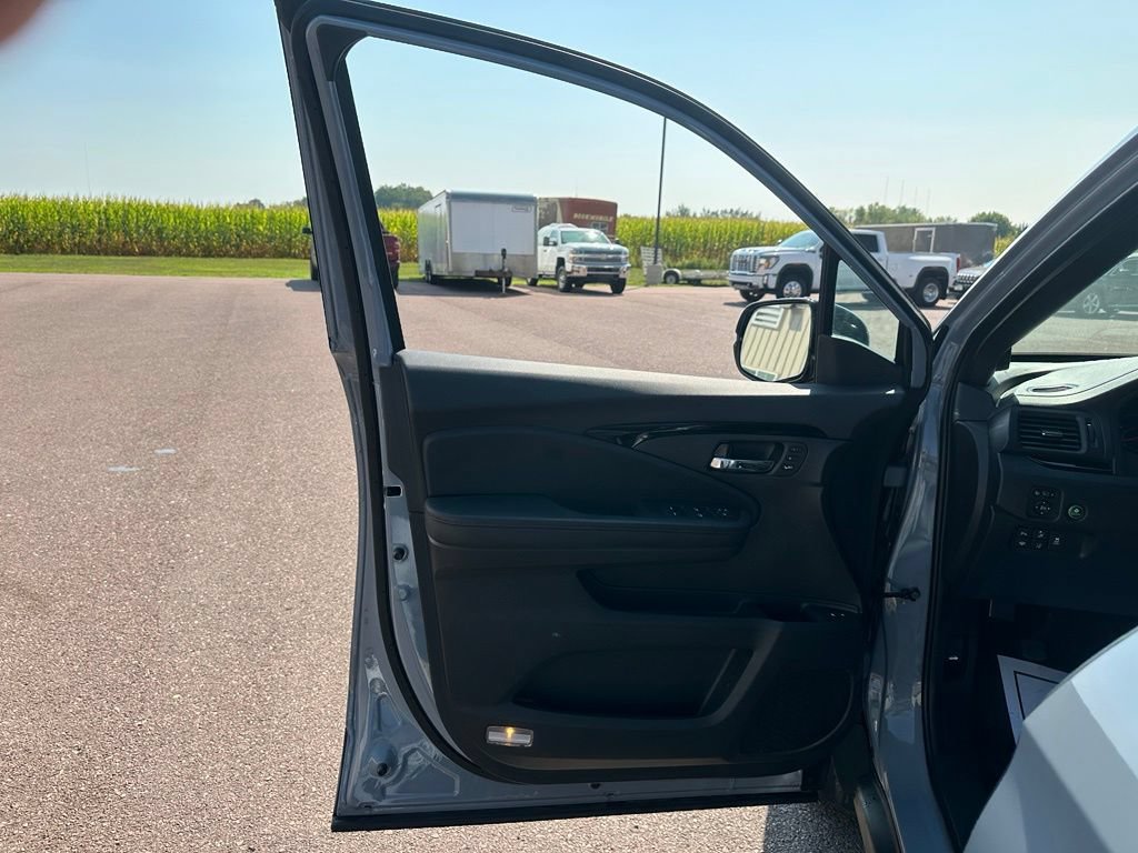Used 2022 Honda Pilot Black Edition image 11