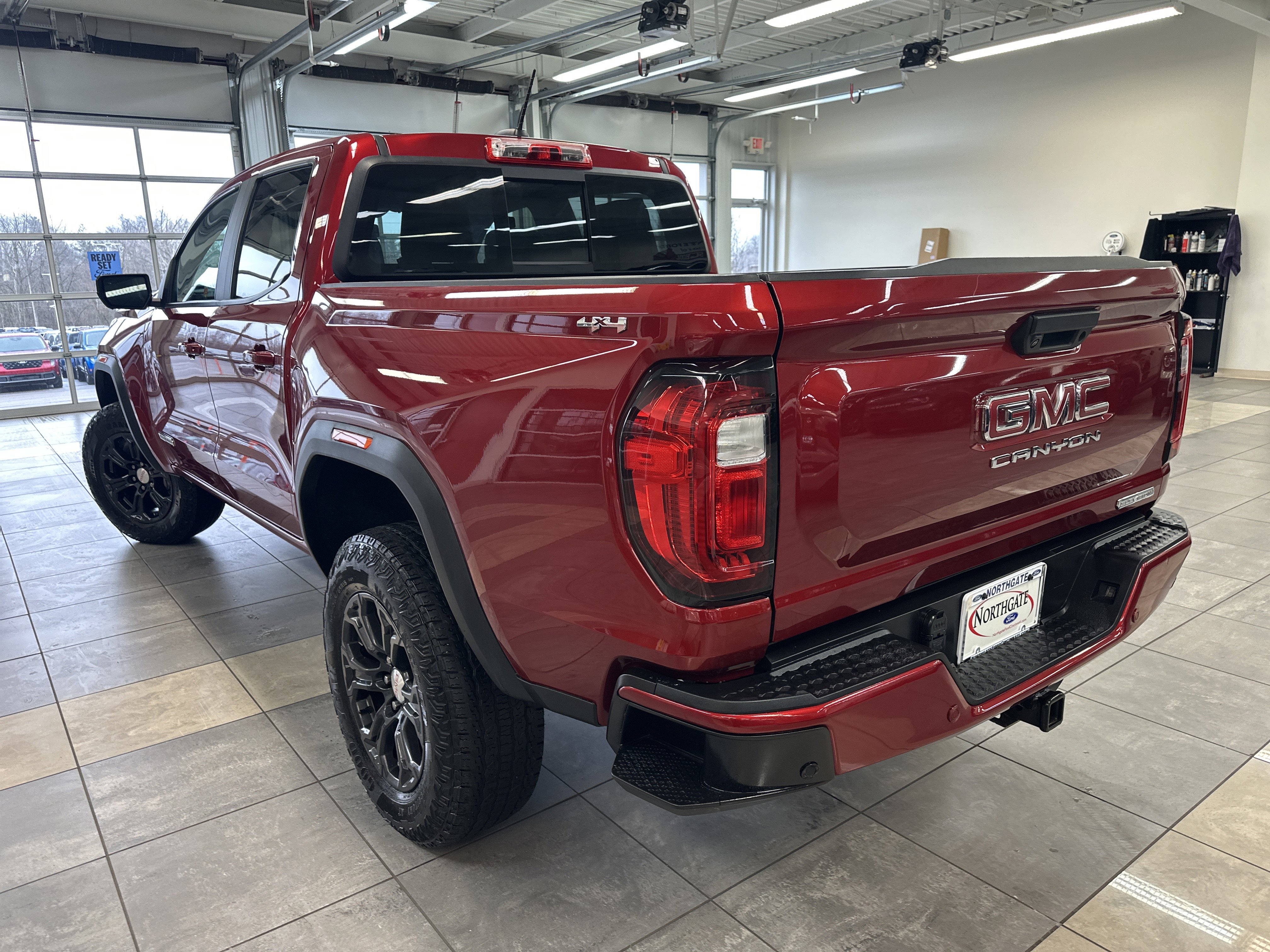 Used 2023 GMC Canyon Elevation w/ Convenience Package image 15