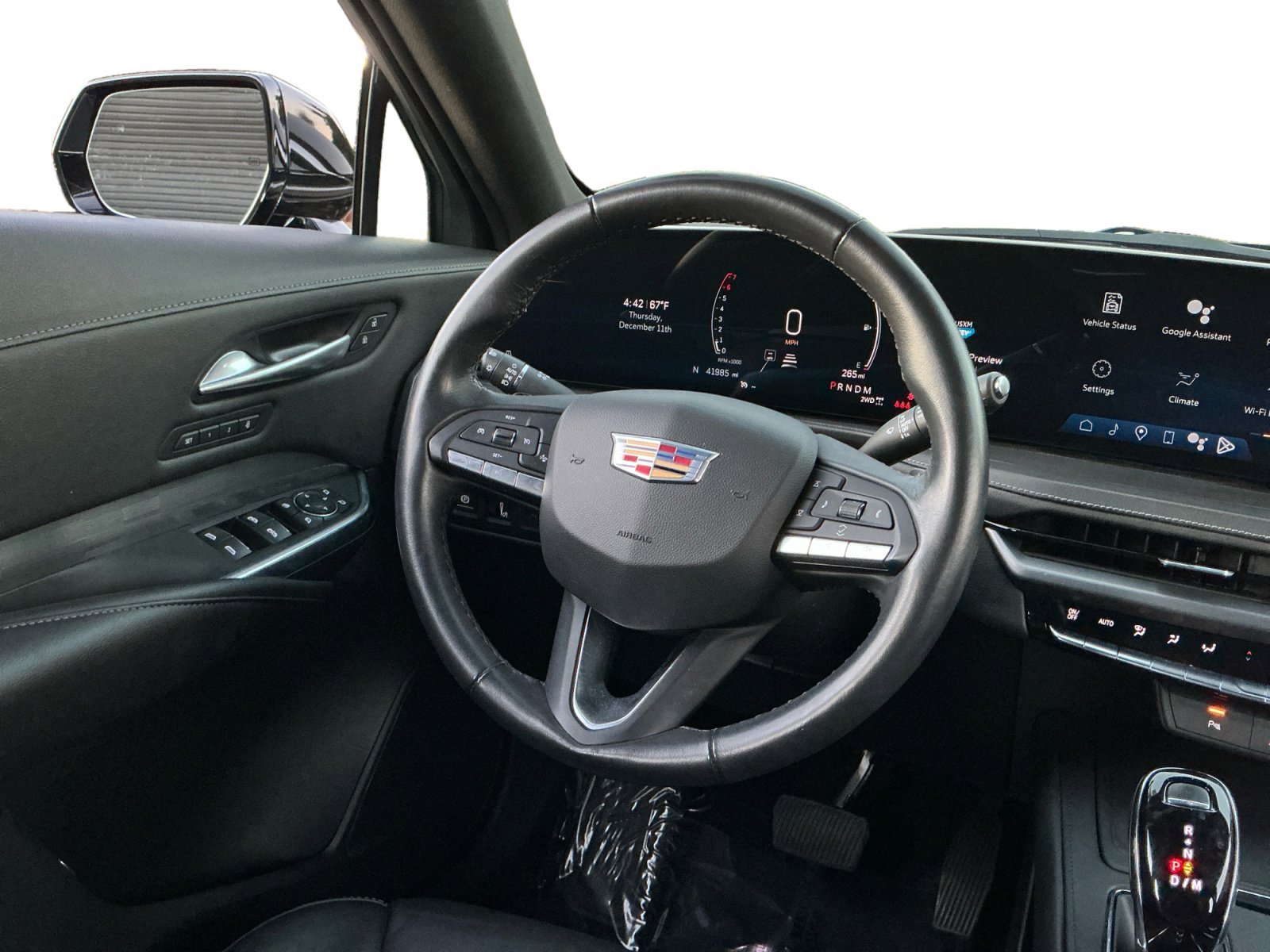 Used 2024 Cadillac XT4 Premium Luxury image 12