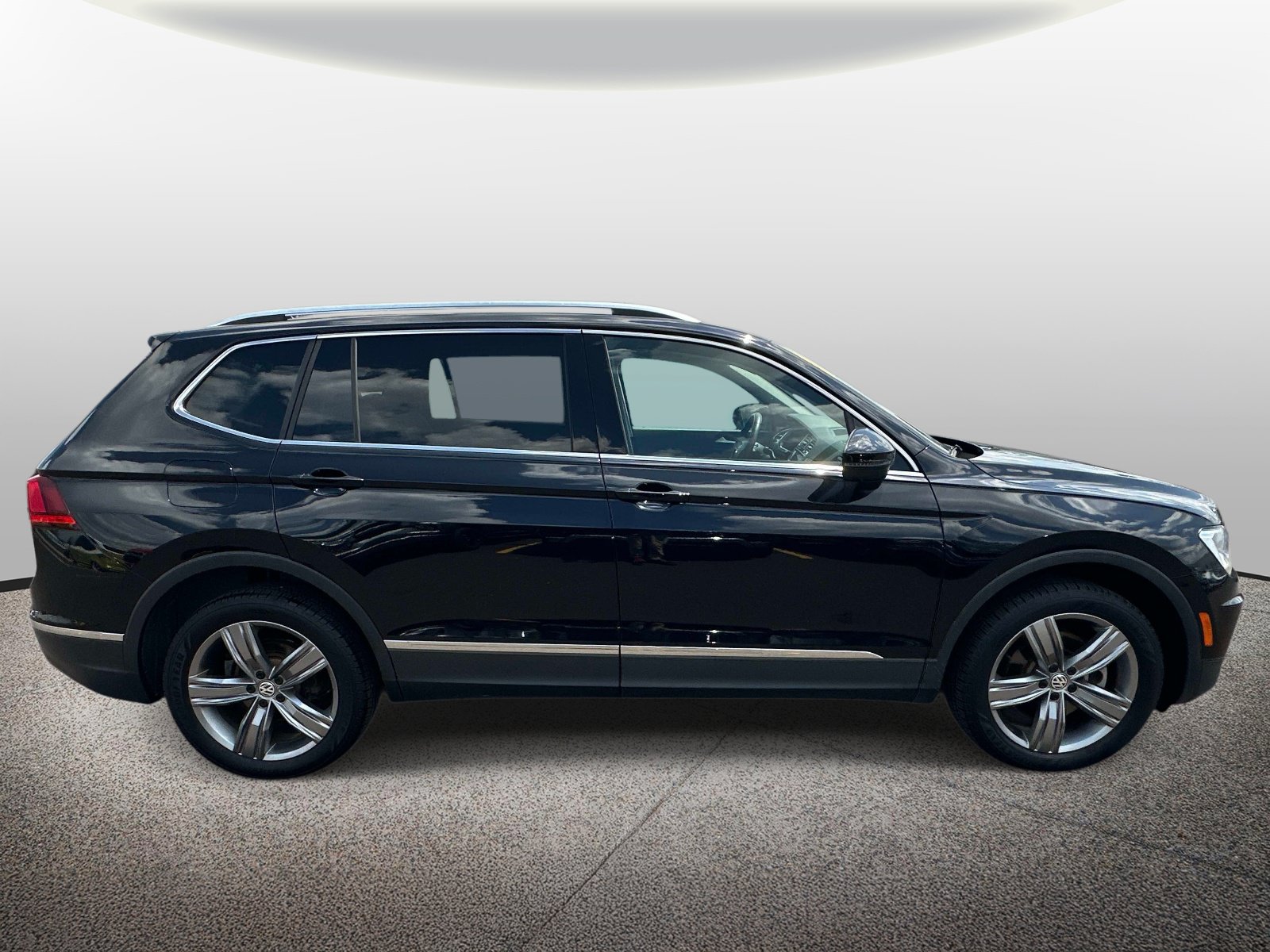 Used 2021 Volkswagen Tiguan S AWD/4WD image 6