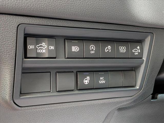 Used 2022 Toyota Tundra Limited AWD/4WD image 11