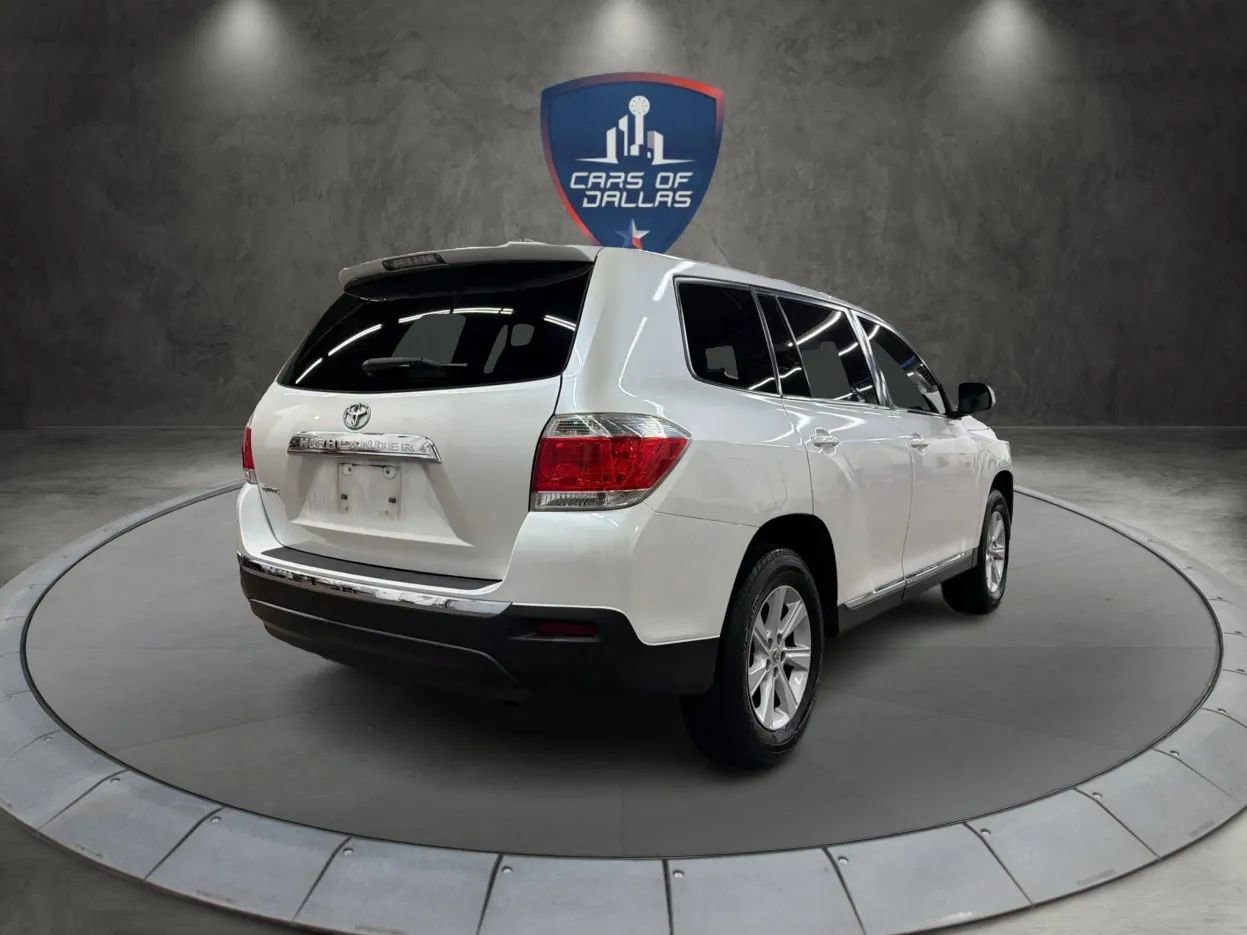 Used 2012 Toyota Highlander FWD image 5