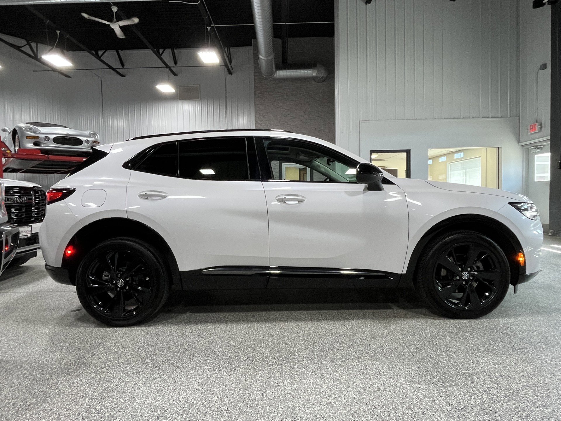 Certified 2023 Buick Envision Essence w/ Sport Touring Package AWD/4WD image 4