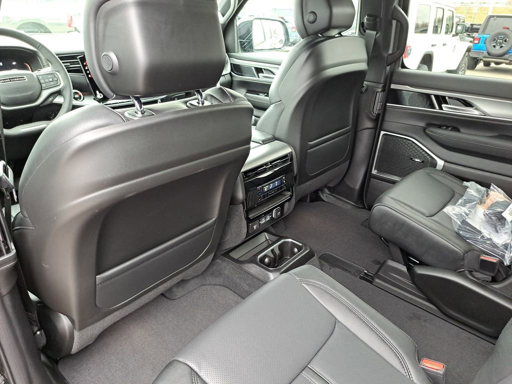 New 2026 Jeep Grand Wagoneer Limited image 16