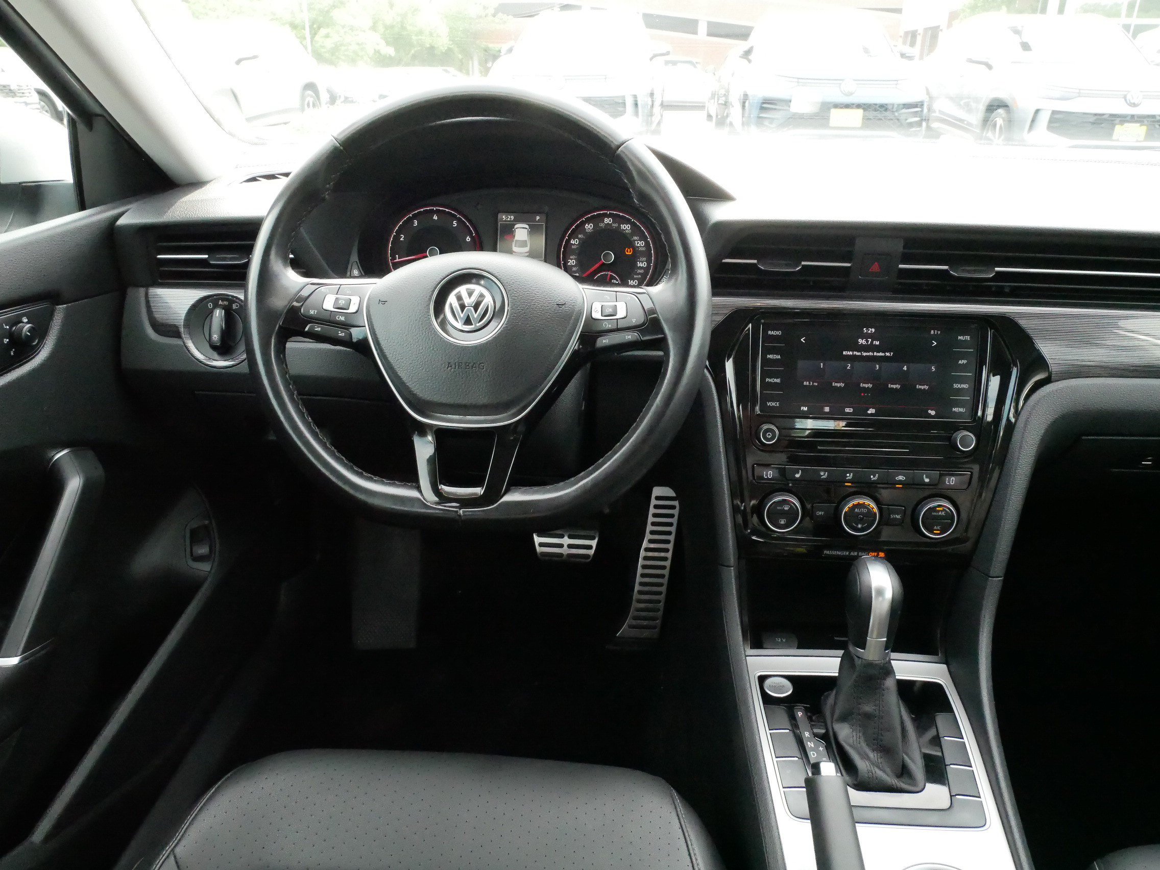Certified 2020 Volkswagen Passat 2.0T R-Line FWD image 9