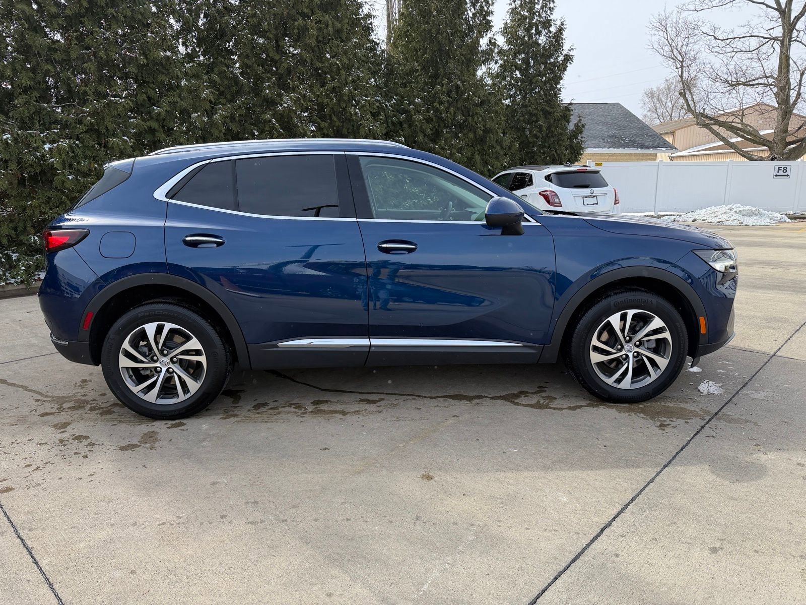 Used 2023 Buick Envision Essence image 31