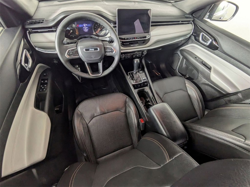 Certified 2023 Jeep Compass Limited image 9