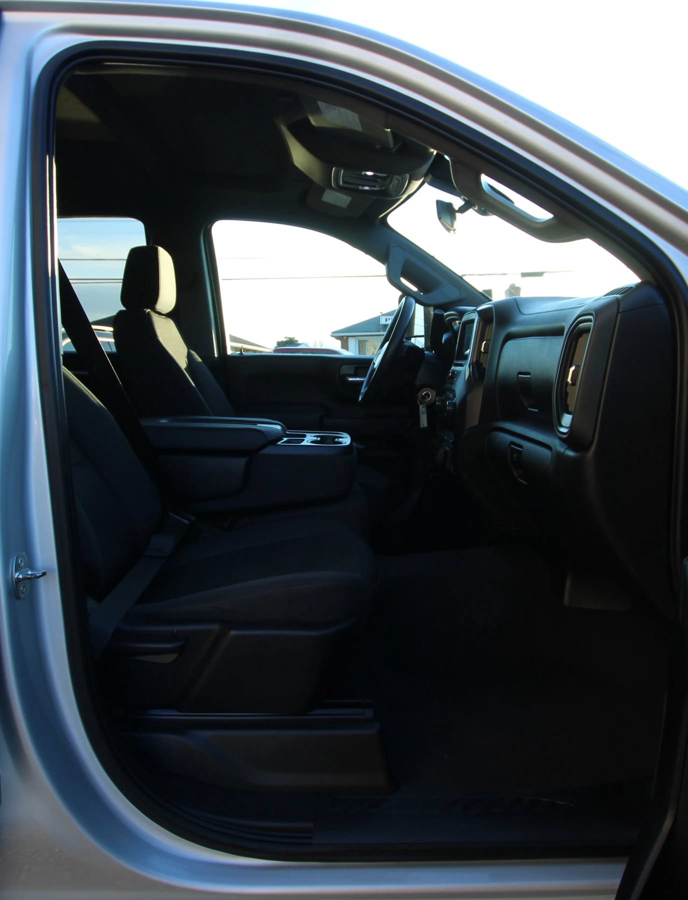 Used 2022 Chevrolet Silverado 2500 Custom w/ Custom Convenience Package AWD/4WD image 10