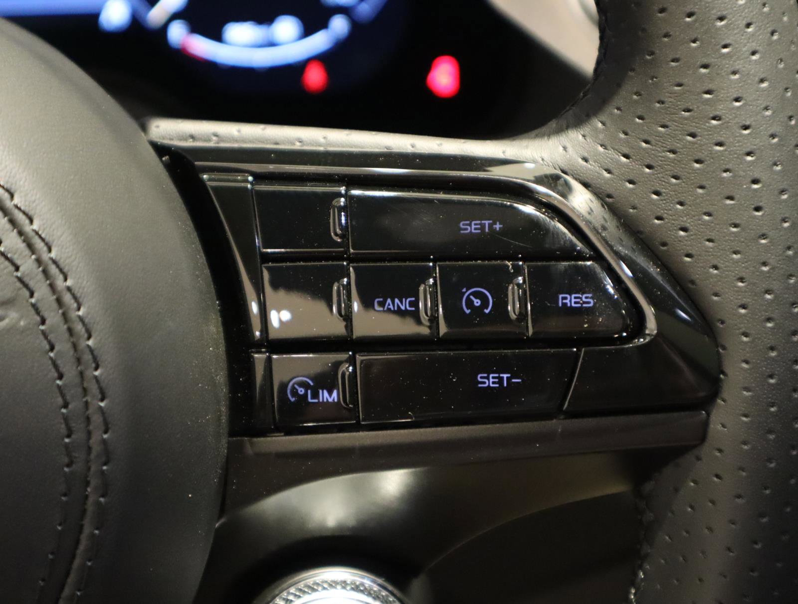 New 2025 Maserati Grecale GT image 31