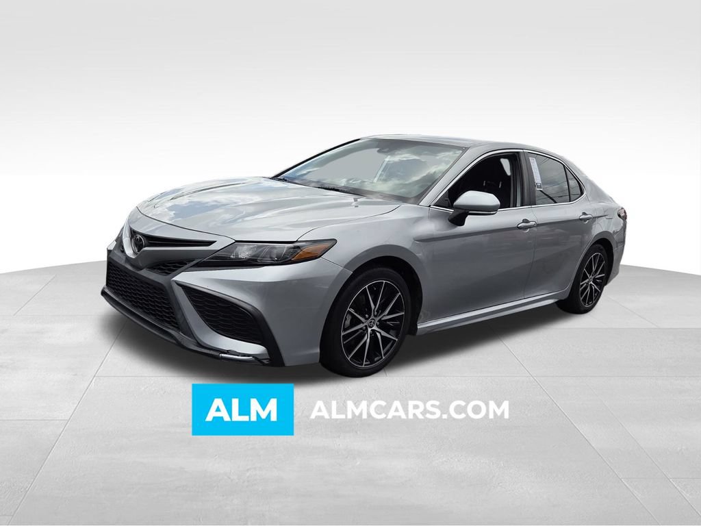 Used 2022 Toyota Camry SE w/ Convenience Package FWD image 1