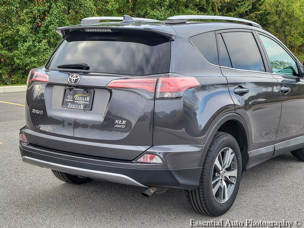 Used 2018 Toyota RAV4 XLE AWD/4WD image 6
