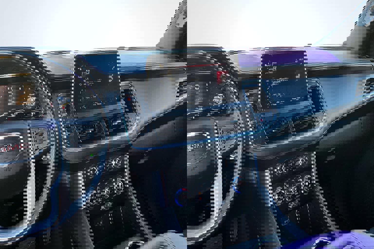 Used 2023 GMC Yukon SLE image 16