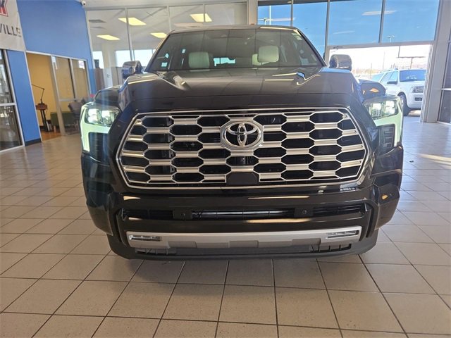 Used 2025 Toyota Sequoia Capstone image 3