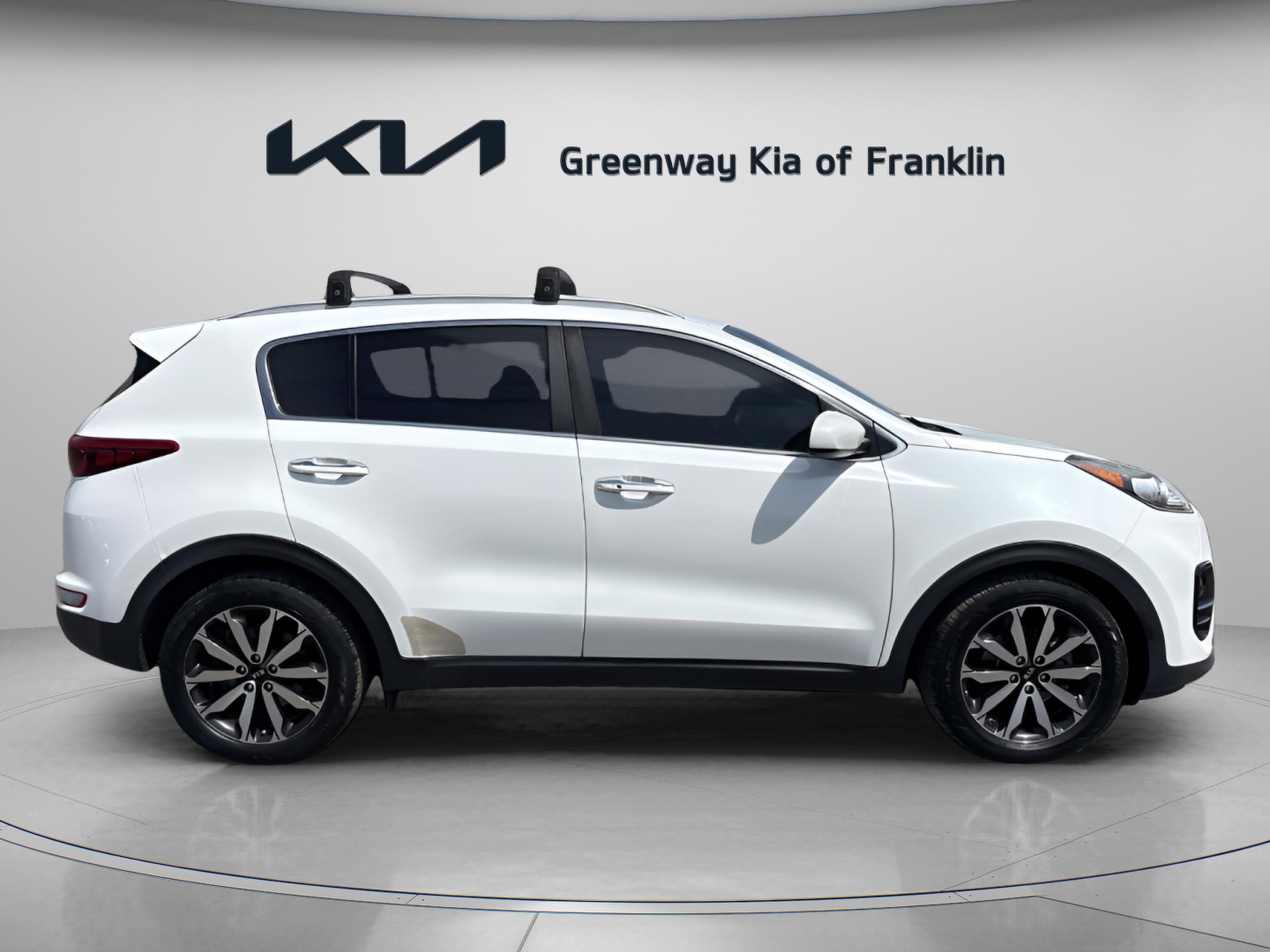 Used 2017 Kia Sportage EX image 8