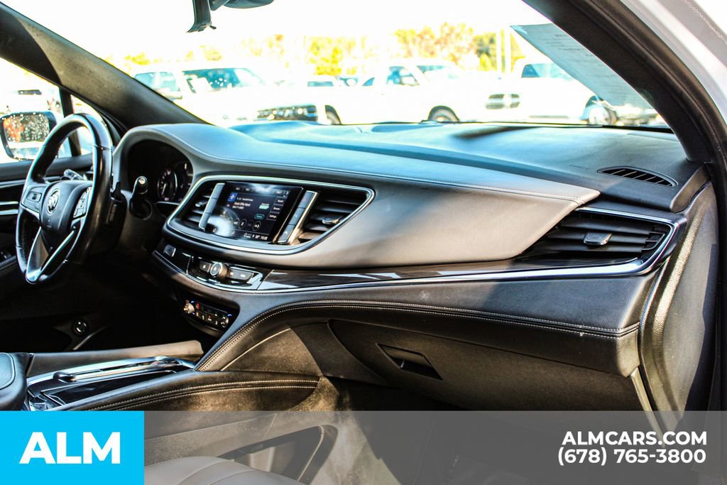 Used 2024 Buick Enclave Premium image 27