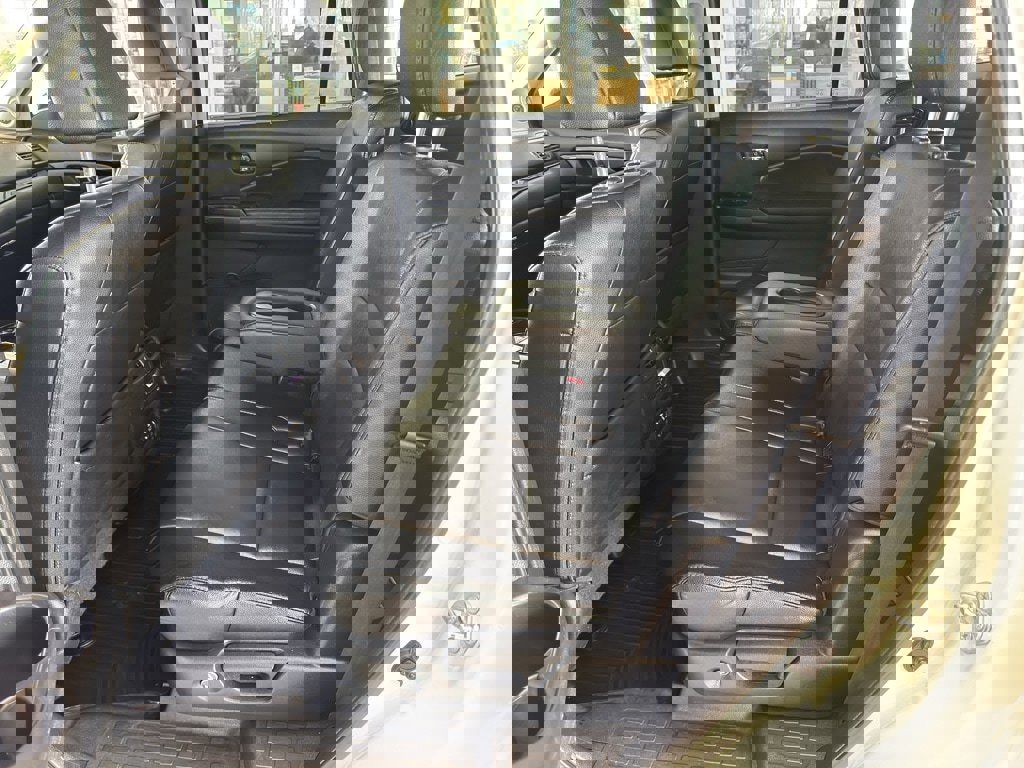 Used 2017 Honda Pilot Touring image 12