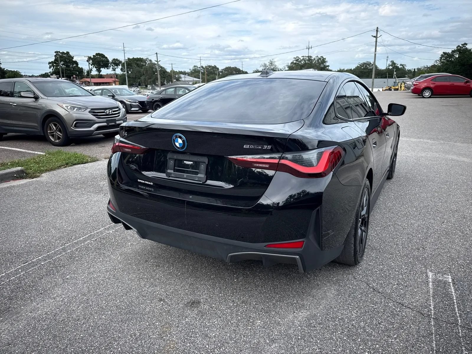 Used 2023 BMW i4 eDrive35 w/ Premium Package RWD image 8