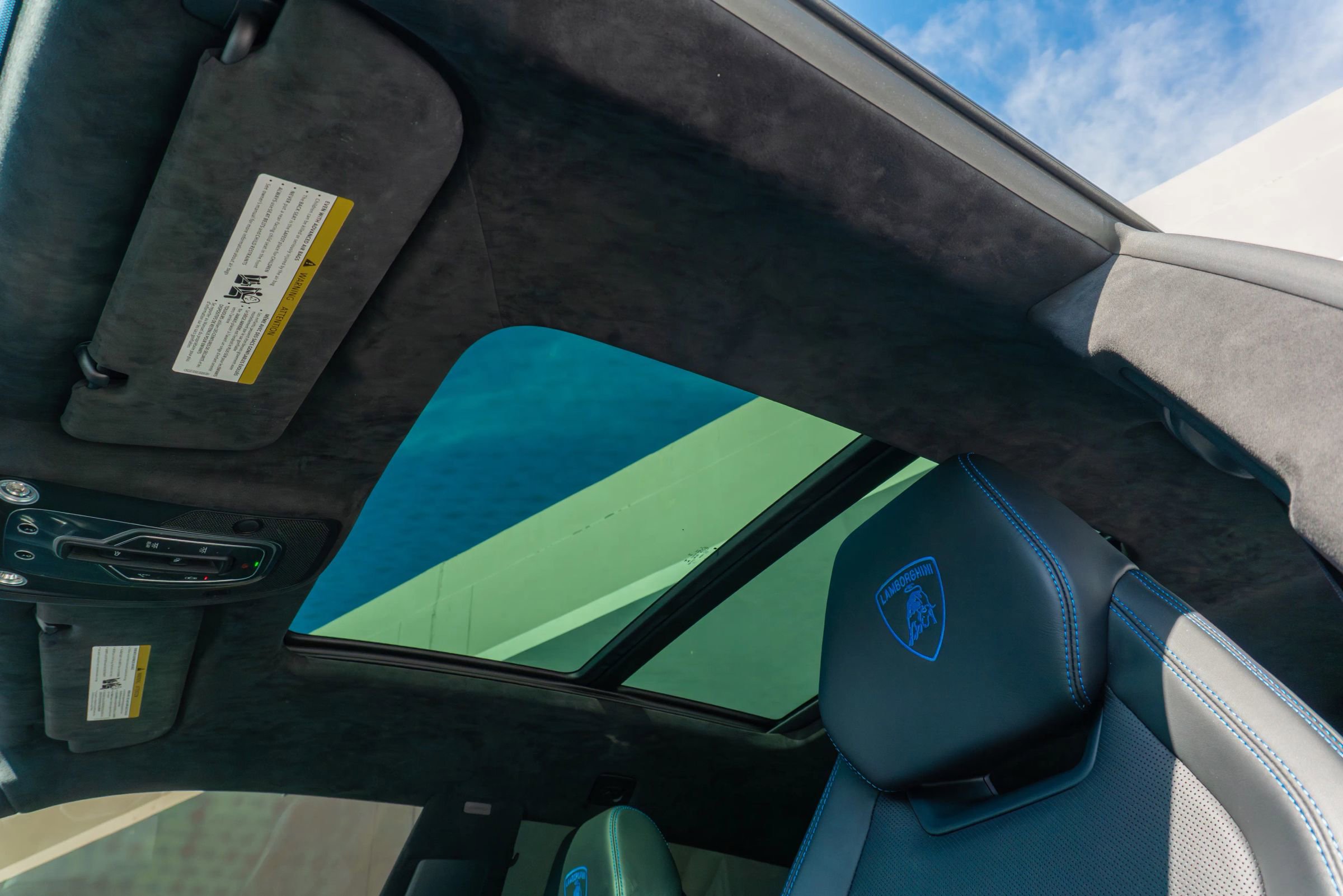 Used 2021 Lamborghini Urus image 52