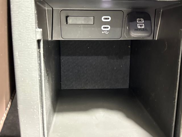 Certified 2025 MAZDA CX-5 Signature image 27