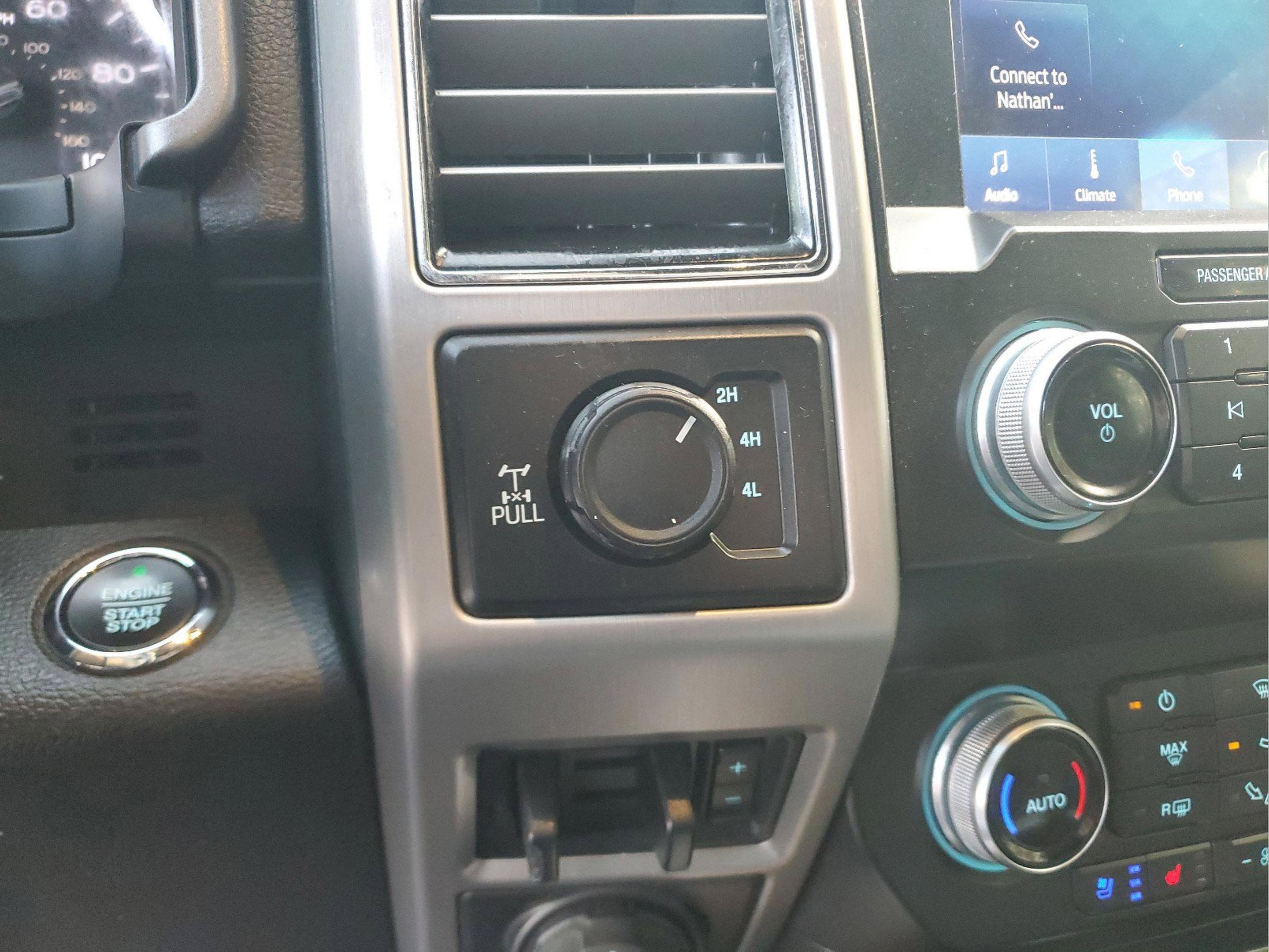 Used 2021 Ford F350 Platinum w/ Tremor Off-Road Package AWD/4WD image 20