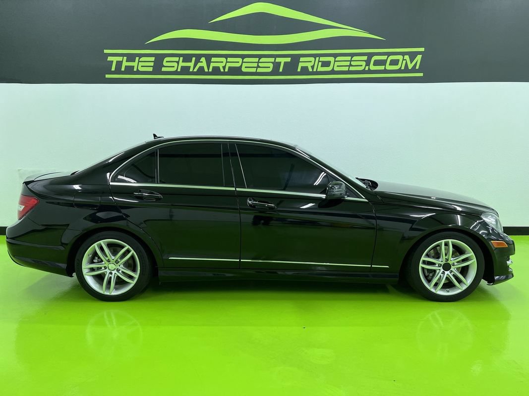 Used 2013 Mercedes-Benz C 300 4MATIC Sedan w/ Premium 1 Pkg image 11