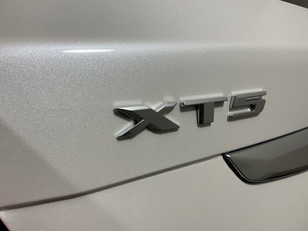 Used 2025 Cadillac XT5 Sportv w/ Technology Package AWD/4WD image 32