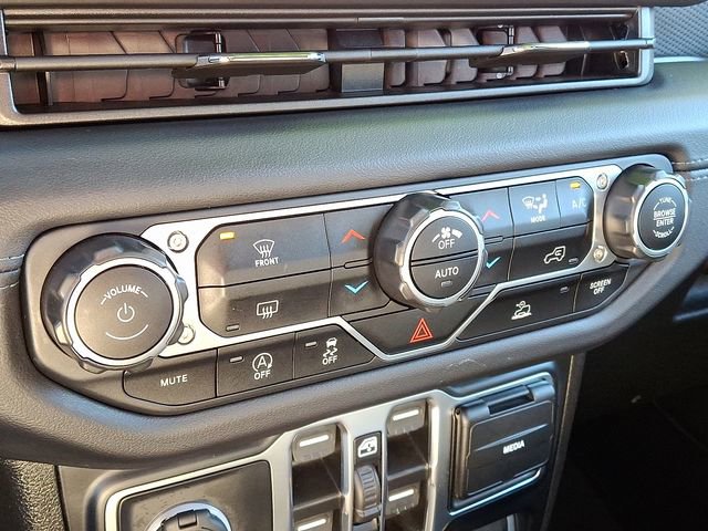 Used 2024 Jeep Wrangler Unlimited Rubicon image 15