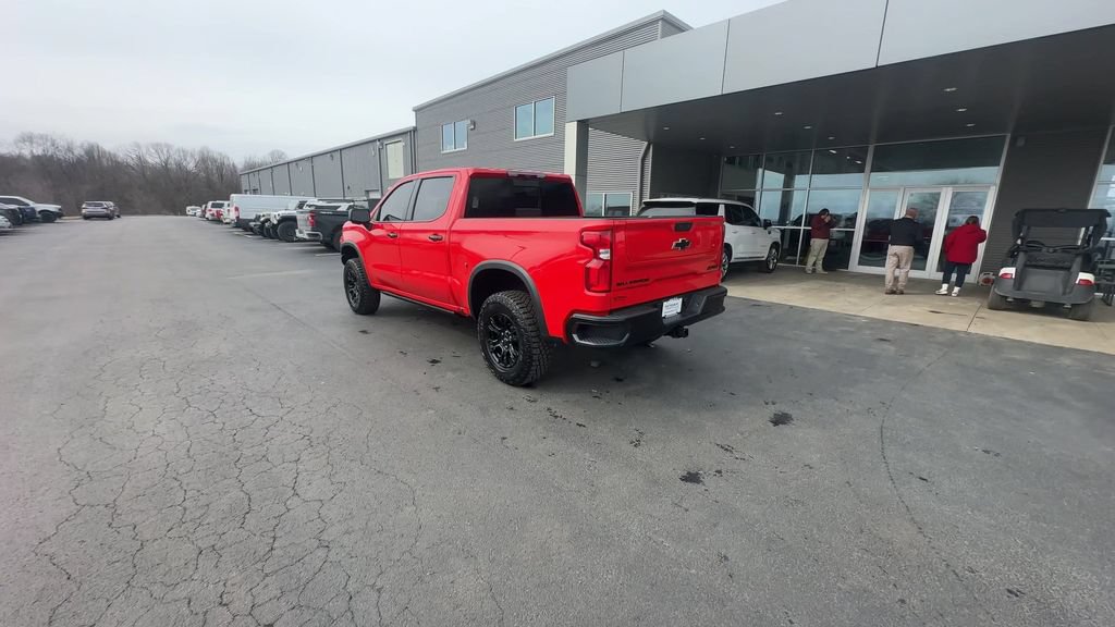 Used 2025 Chevrolet Silverado 1500 ZR2 w/ Technology Package AWD/4WD image 8