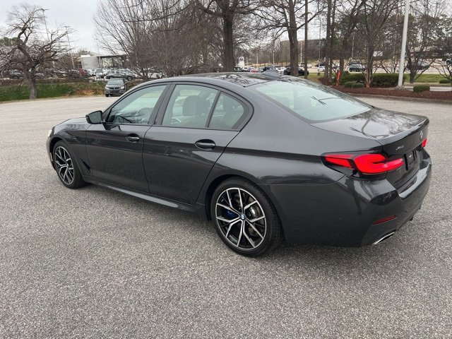 Used 2023 BMW 540i xDrive w/ M Sport Package image 3