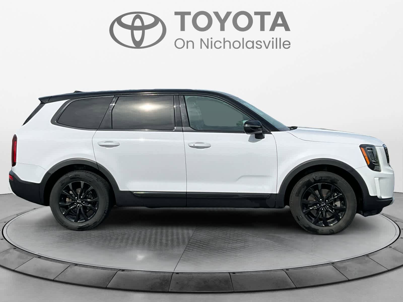 Used 2021 Kia Telluride LX AWD/4WD image 7