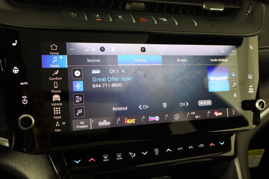 New 2026 Jeep Grand Cherokee Limited w/ Limited Altitude Package AWD/4WD image 32