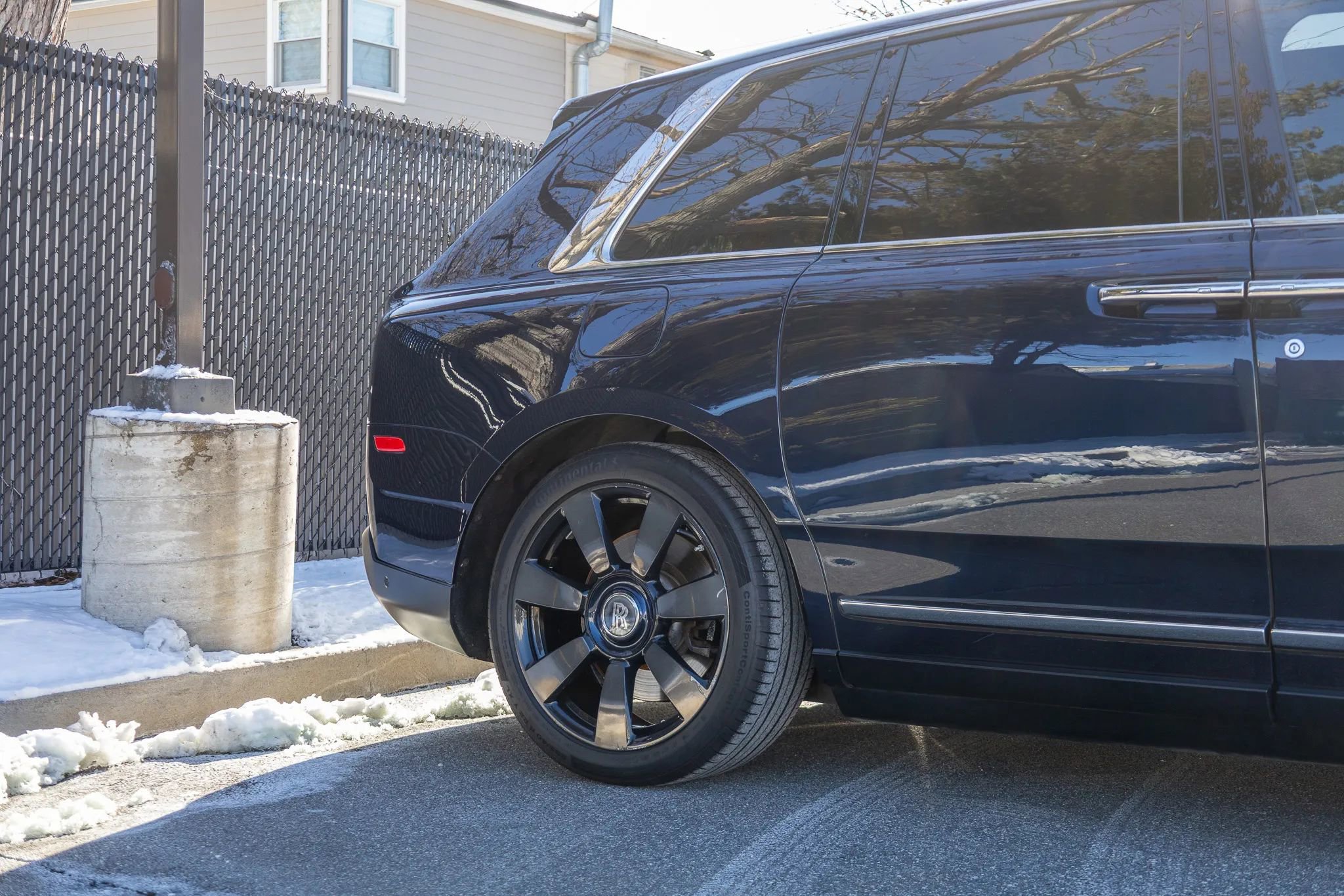 Used 2019 Rolls-Royce Cullinan Sport Utility 4D image 38