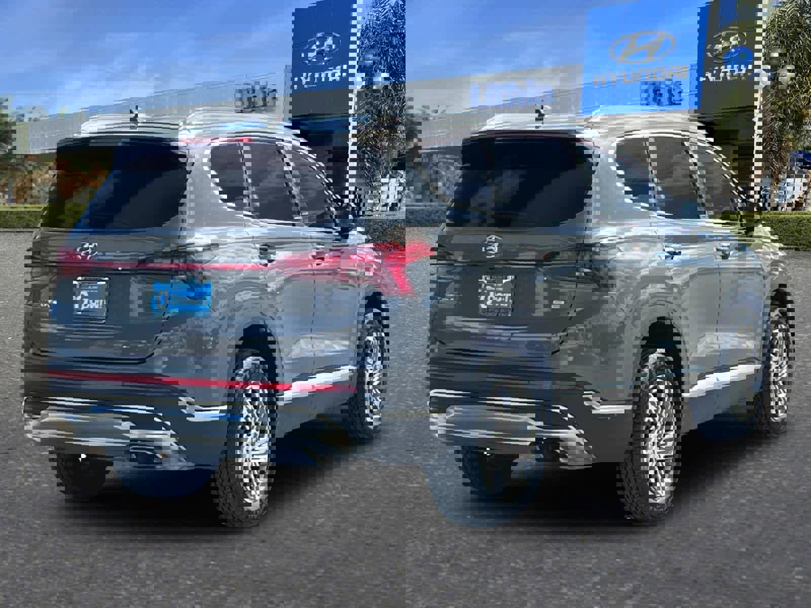 Certified 2022 Hyundai Santa Fe SEL image 3