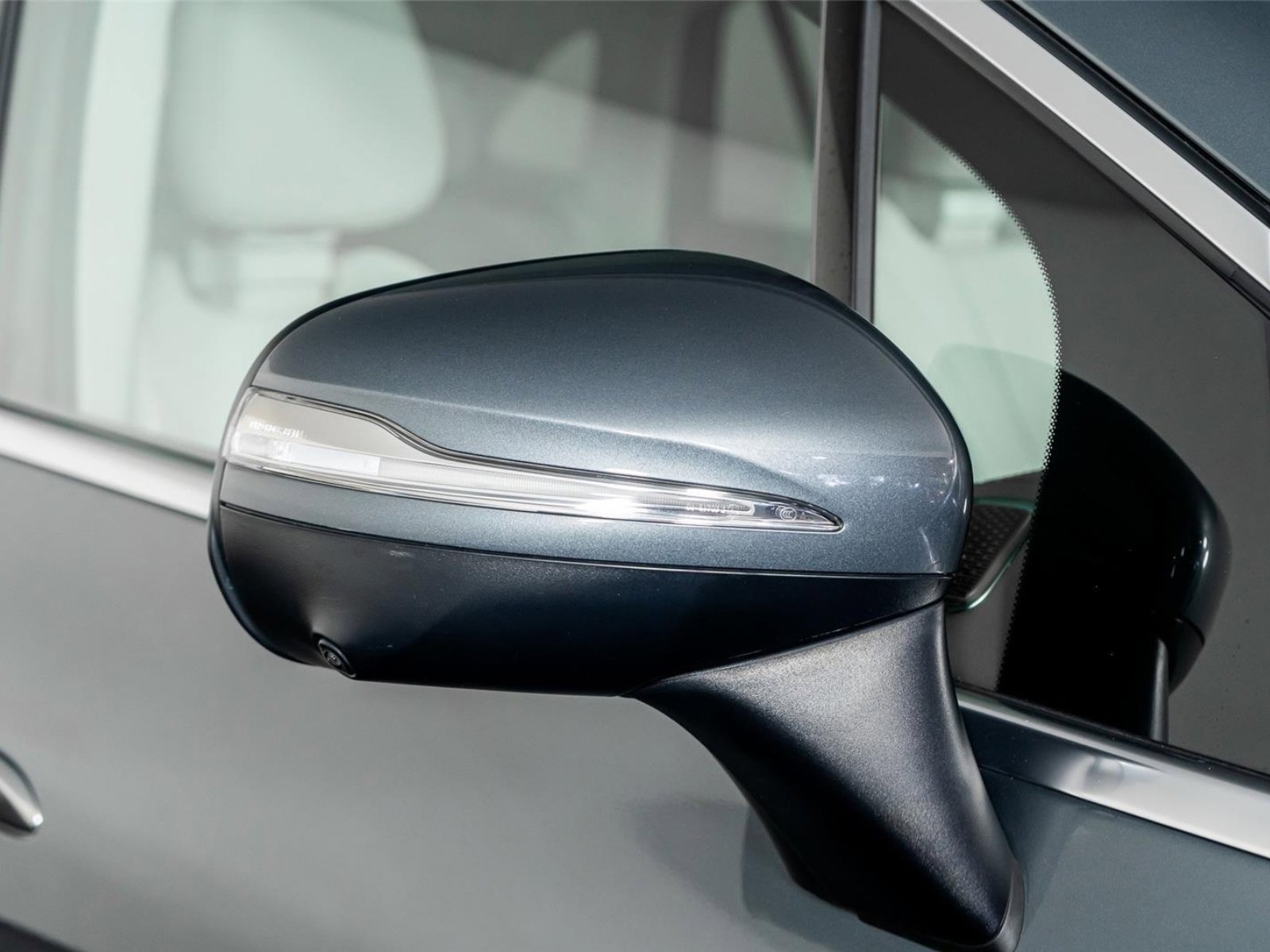 Used 2023 Mercedes-Benz EQE 350+ 4MATIC SUV image 26