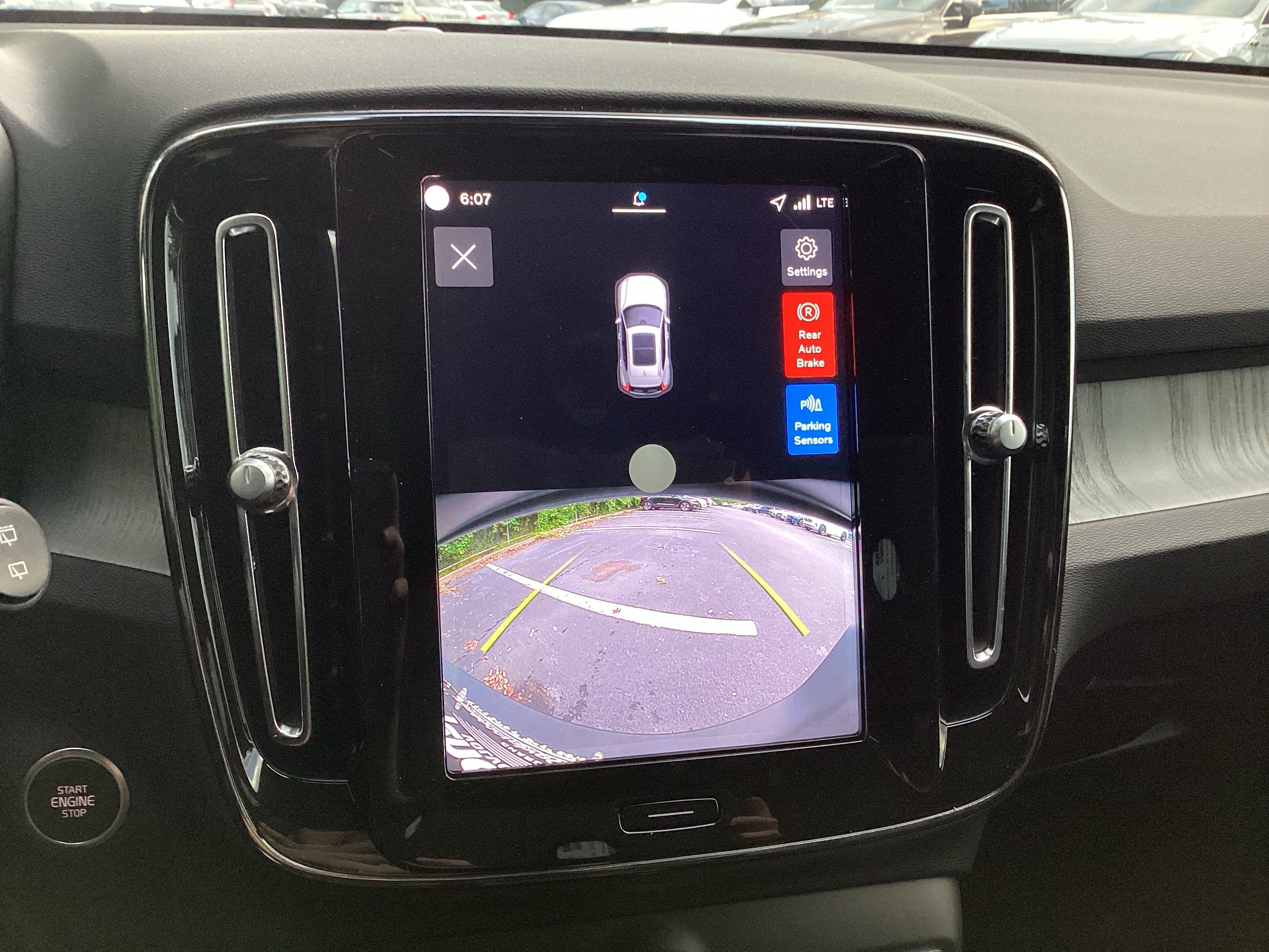 New 2026 Volvo XC40 B4 Core FWD image 28
