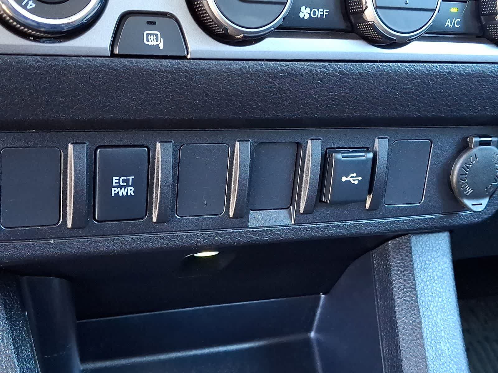 Certified 2023 Toyota Tacoma SR AWD/4WD image 27