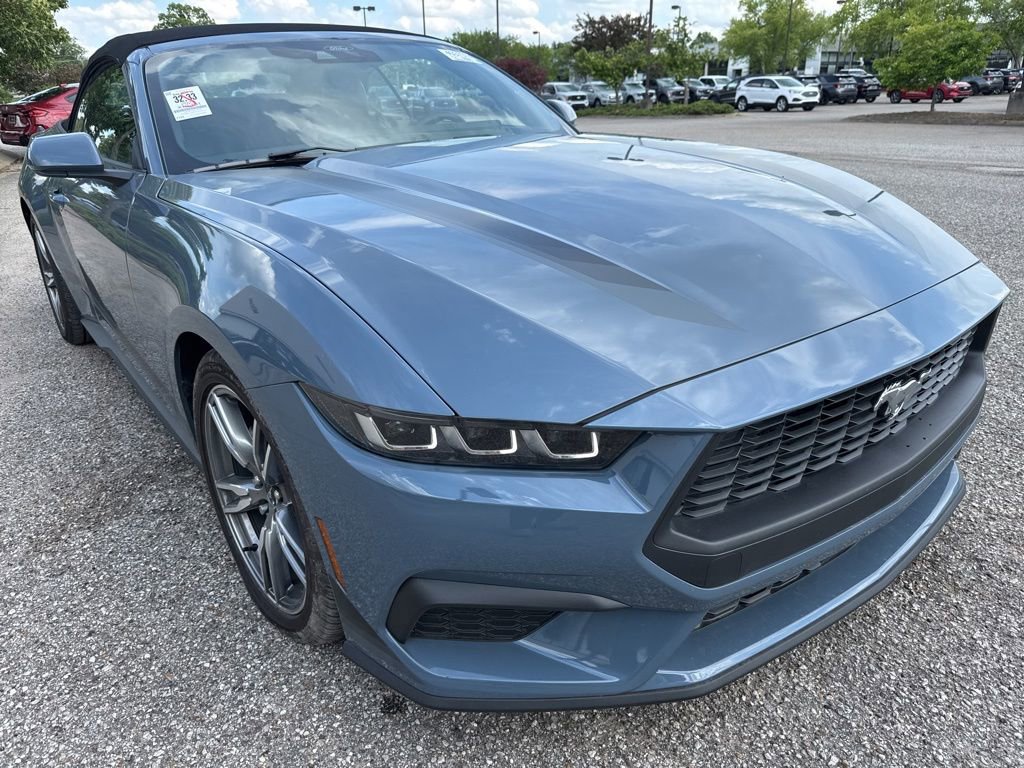 Used 2025 Ford Mustang Premium w/ Wheel & Stripe Package RWD image 12
