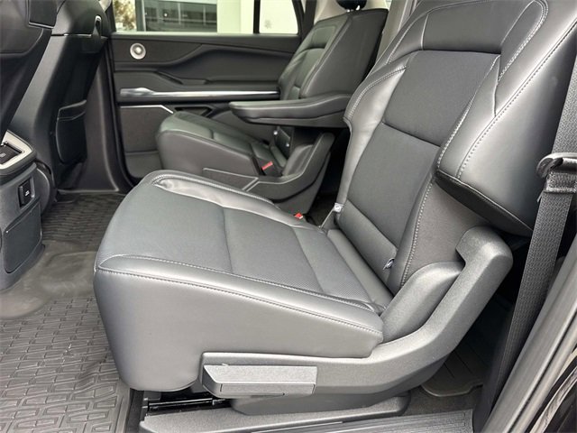 New 2025 Lincoln Navigator L Reserve image 17
