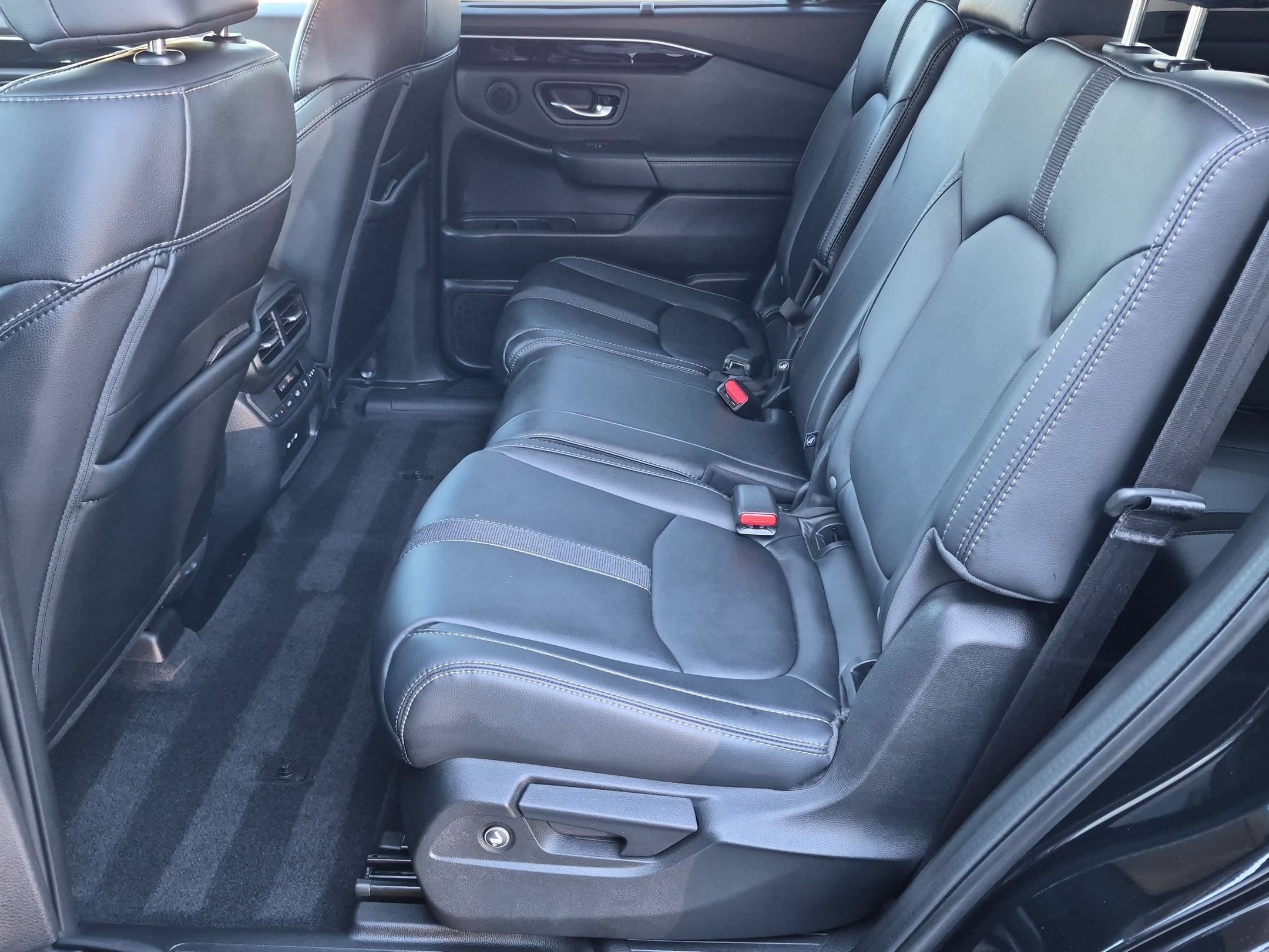 Certified 2025 Honda Pilot EX-L image 23