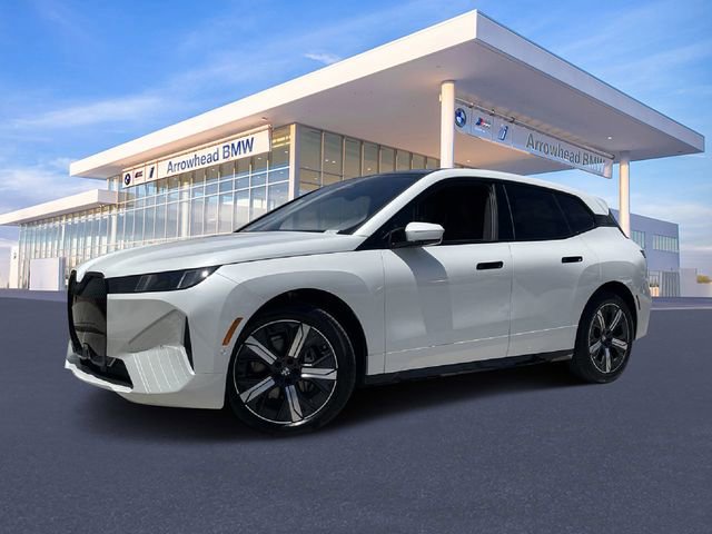 Used 2026 BMW iX xDrive45 w/ Premium Package image 25