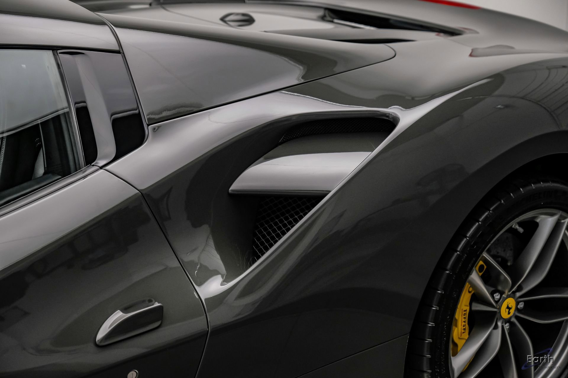 Used 2018 Ferrari 488 Spider RWD image 43