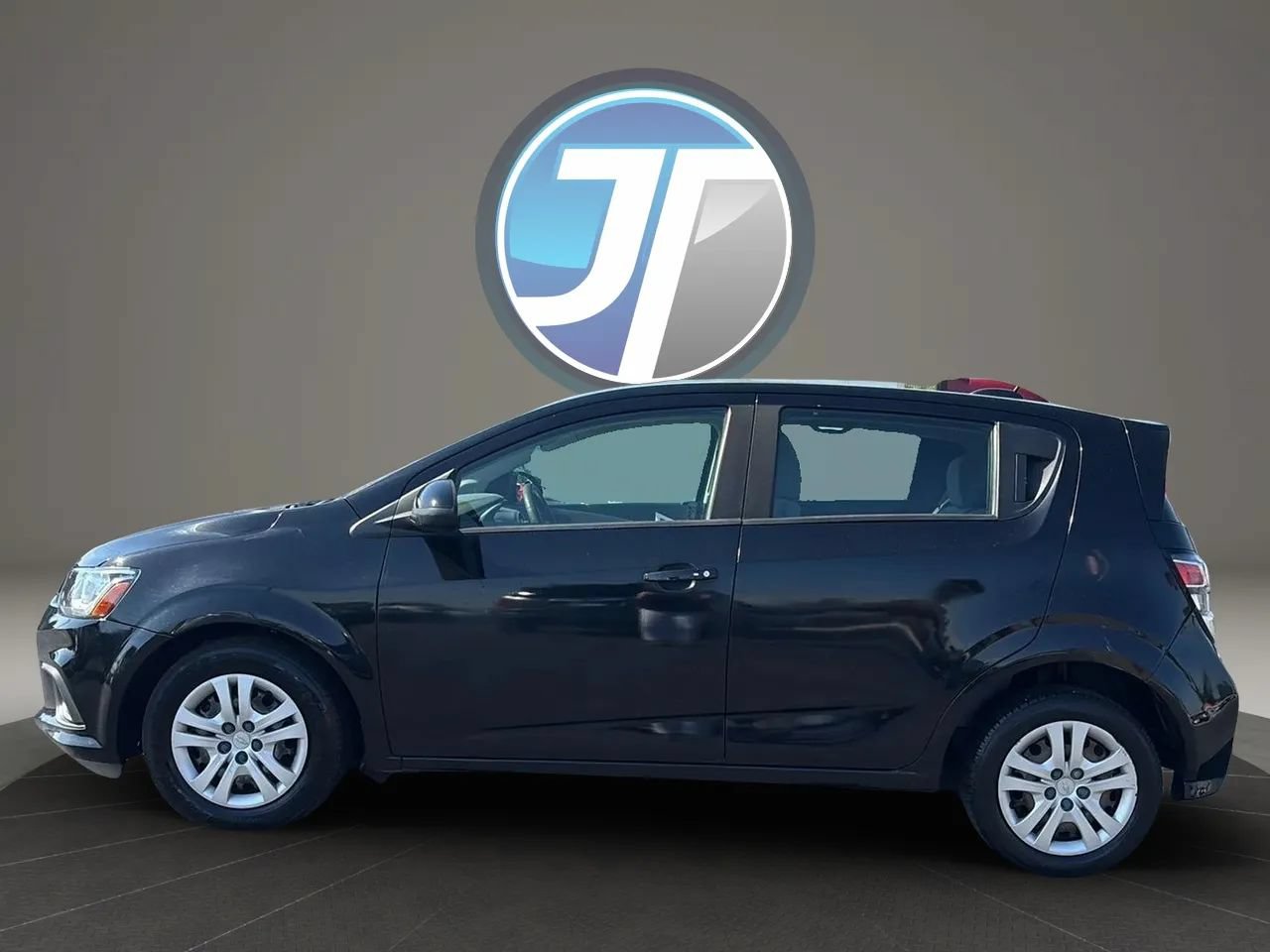Used 2020 Chevrolet Sonic LT FWD image 18